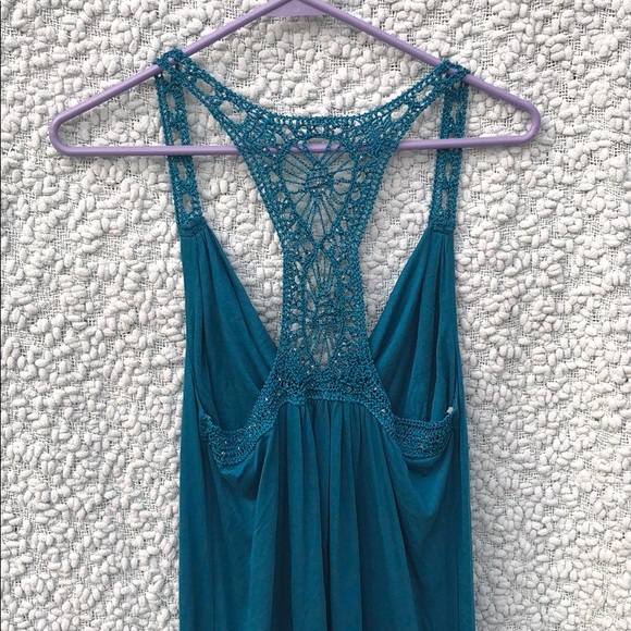 Turquoise tank - Picture 3 of 7